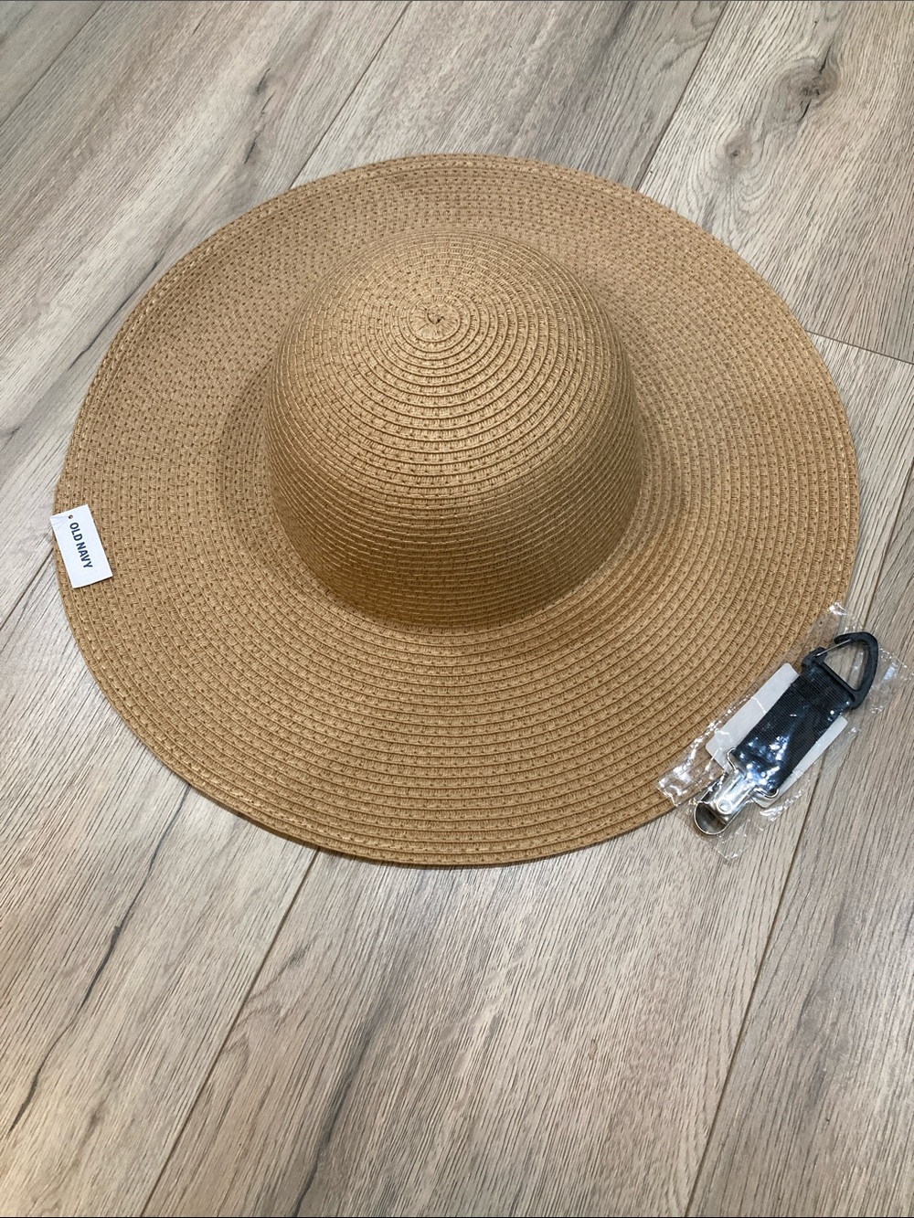 Old Navy Wide-Brim Straw Sun Hat and Hat Clip Bundle NEW